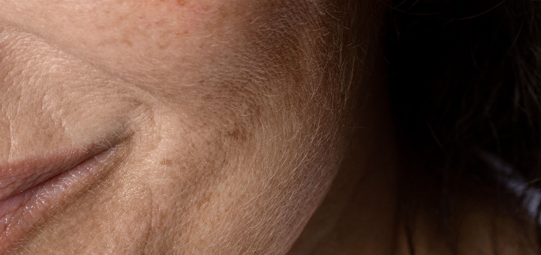 Tono desigual y manchas en la piel durante la menopausia: cuida tu rostro con cosmética coreana