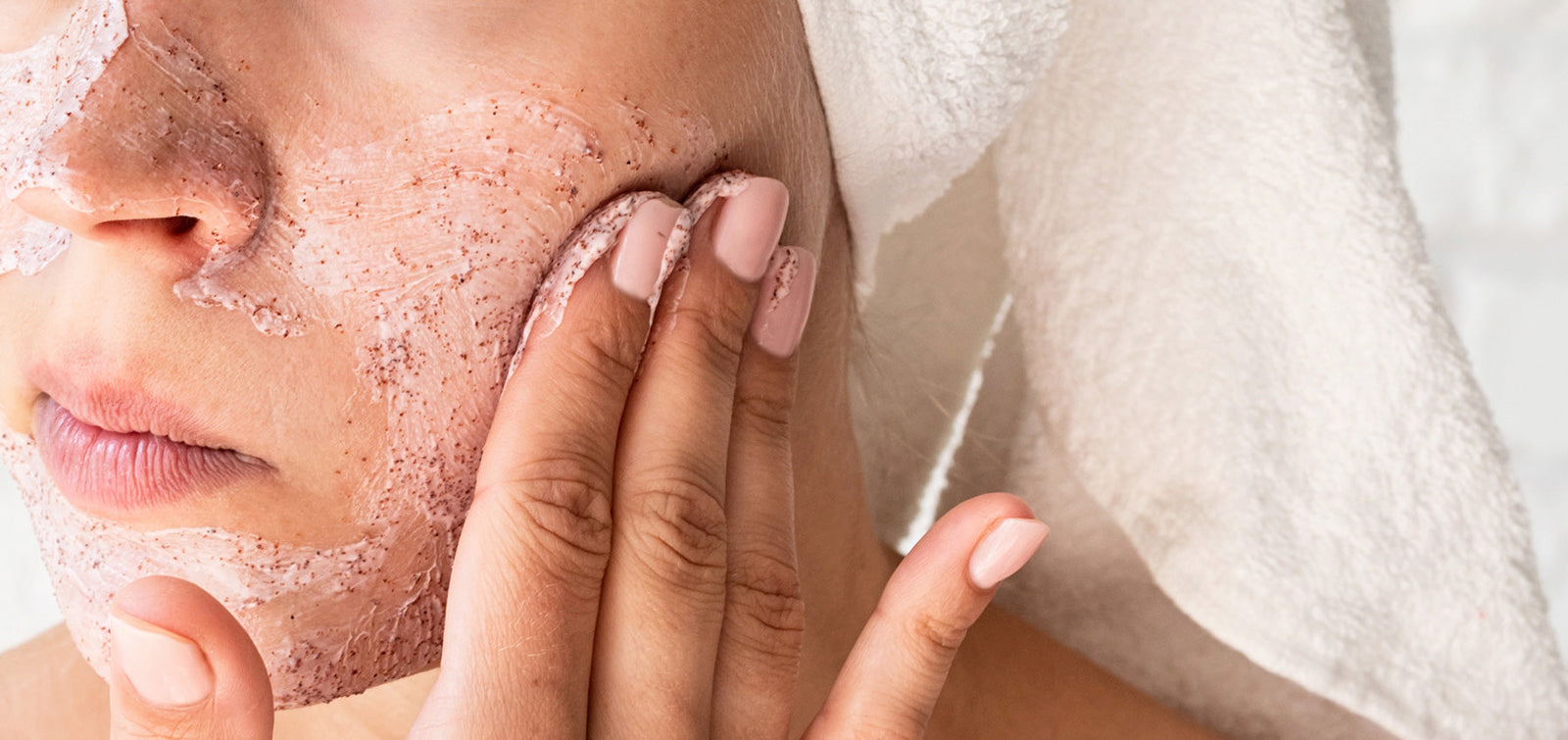 Exfoliación facial: por qué es clave en tu rutina K-beauty y cómo hacerla bien