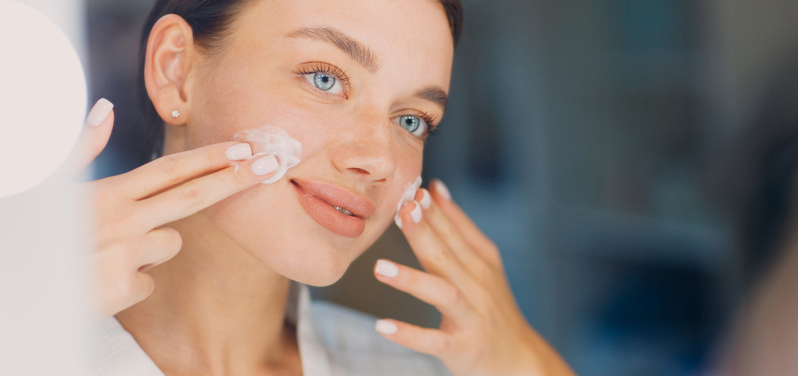 Skinimalismo: El Arte de Cuidar tu Piel con Simplicidad