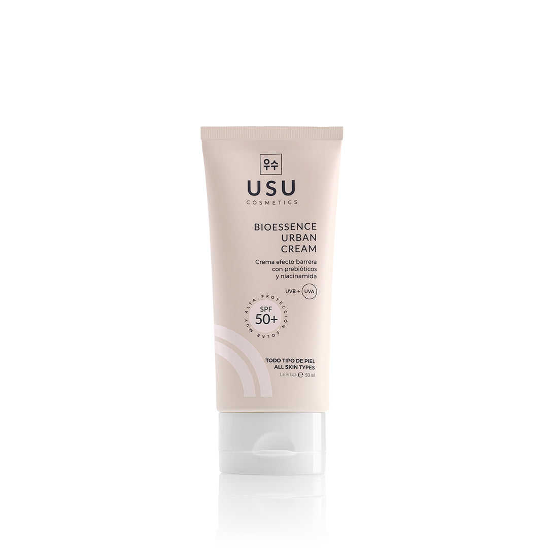 Crema facial coreana Bioessence con protección solar SPF 50+ para uso urbano diario en tubo de 50 ml