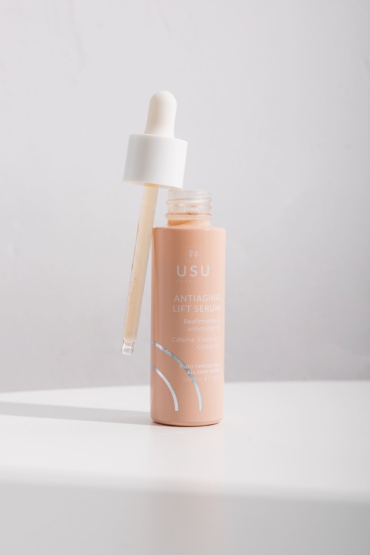 Textura_ligera_del_Antiaging_Lift_Serum_coreano_con_pipeta_para_aplicaci_n_precisa