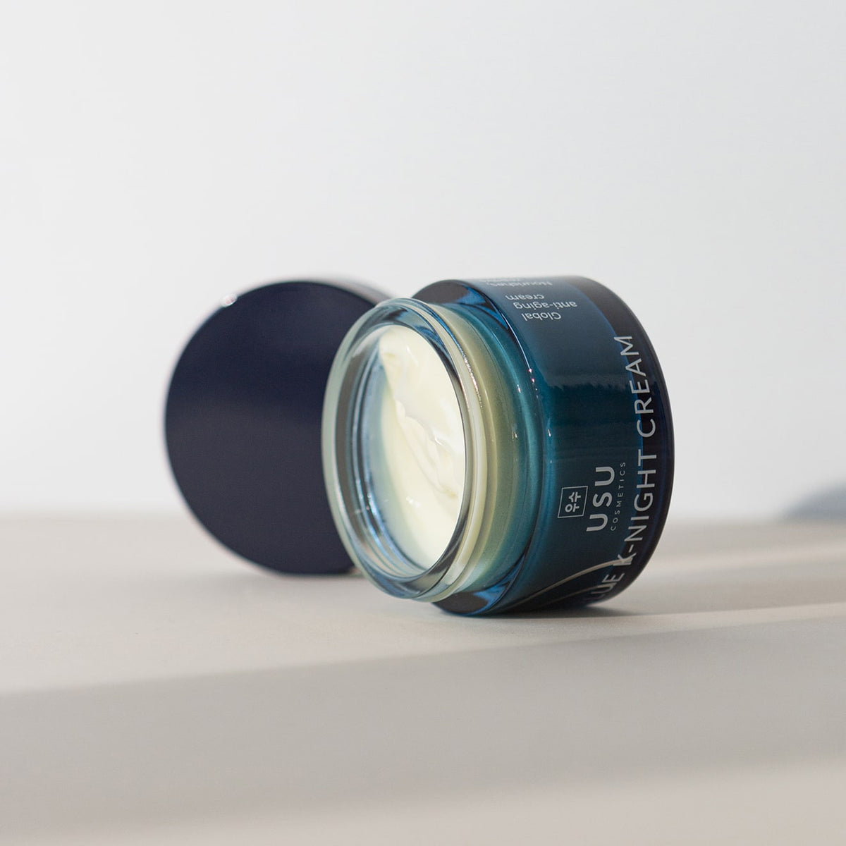 Cosmética coreana antiedad global  que nutre, regenera, protege y mejora la apariencia de los signos de envejecimiento prematuro